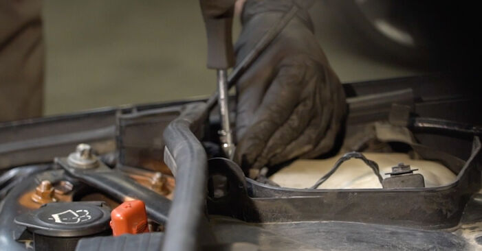 Så tar du bort BMW 6 SERIES Tändspole – instruktioner som är enkla att följa online