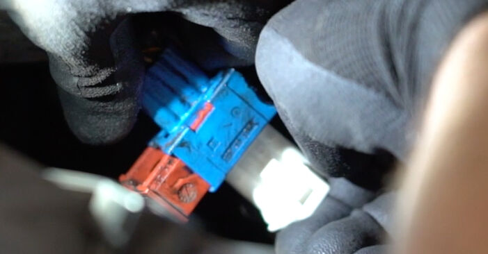 Replacing Lambda Sensor on CITROËN C8 (EA_, EB_) 2012 2.2 HDi by yourself