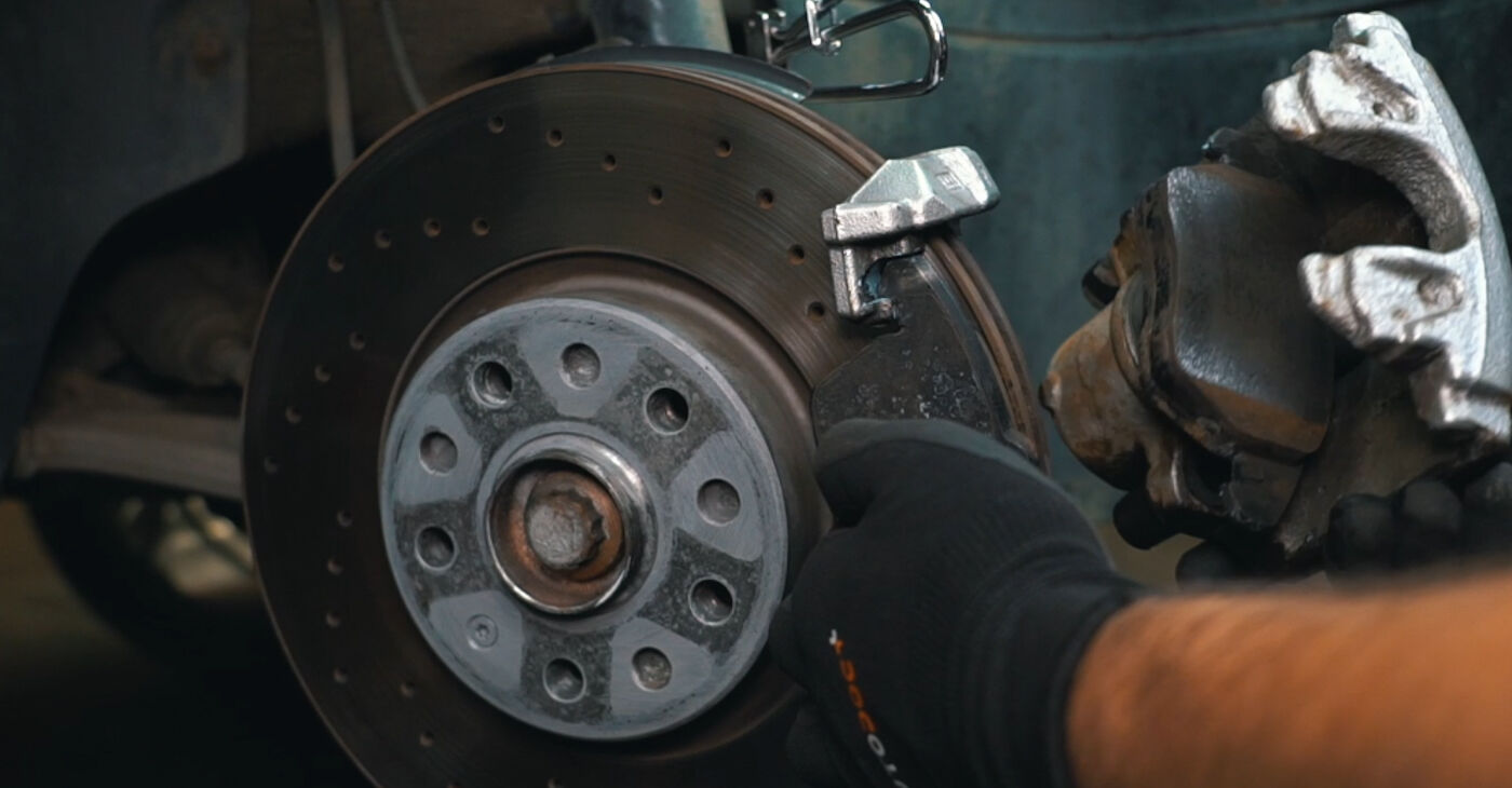 Wie hinten (links und rechts) Bremszange ausbauen - Einfach zu verstehende Anleitungen online