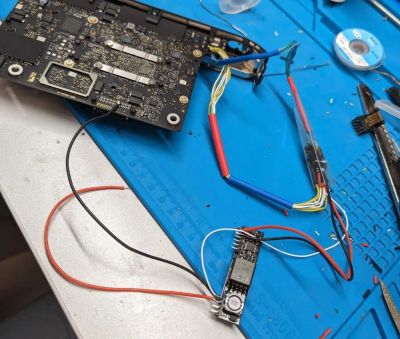 Wiring up a Mac Mini's new PoE module. (Credit: Ivan Kuleshov)