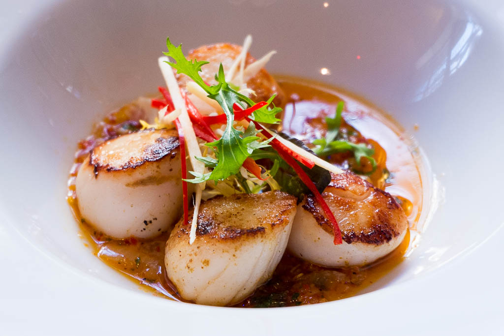 Pan-Fried Scallops with Chilli and Ginger