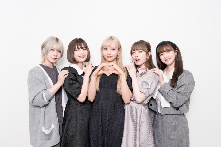 神宿、メンバーそれぞれが抱くファンへの想い──名曲“君といる”に散りばめられた言葉たち