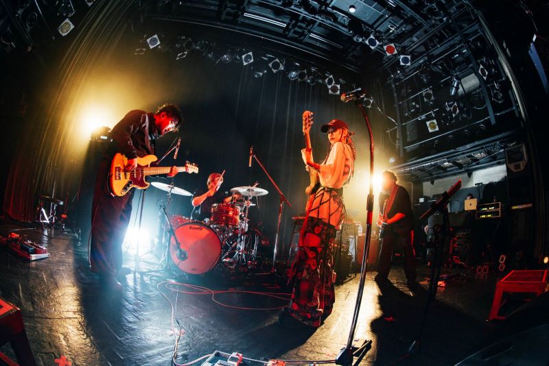 【オフィシャルレポ】詩羽 × 崎山蒼志、“again and again”が生んだ一夜のセッション