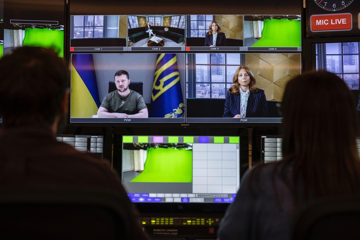 The Global Boardroom