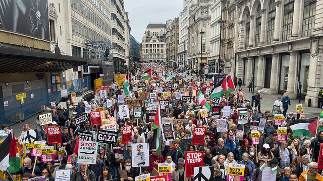 Miles de manifestantes rechazan el acuerdo entre Trump y el Reino Unido para impulsar la industria de la IA