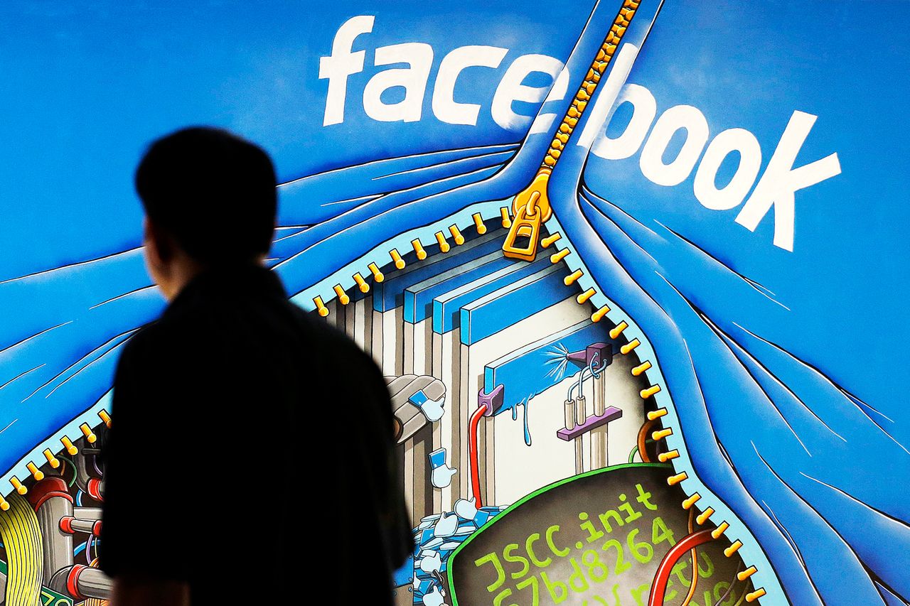 Woman Repped by Pao Lawyers Is Suing Facebook for Sexism