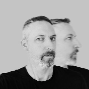 Simon Hill head shot - WIRED