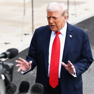 Trump Executive Order Will Hand TikTok Over to US Investors