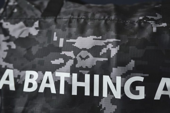 【付録のレベル超えてる】smart×エイプの「新作カモ柄ボストン」が激アツ!旅行はもちろん“ジムバッグ”としても超優秀