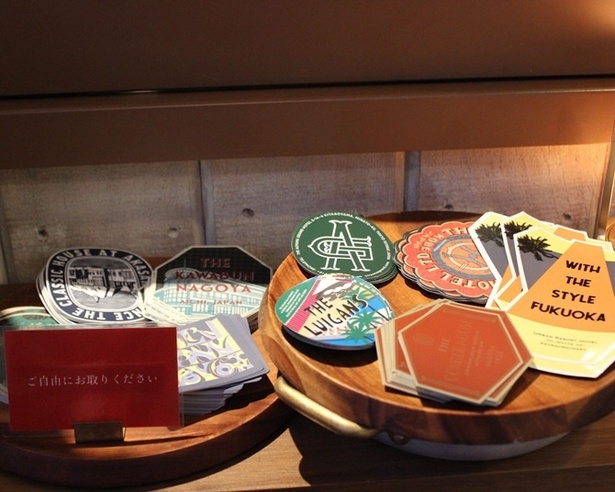 おしゃれなステッカーも