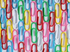 外贸邮件中,“详情见附件”还在用“Please find attached”?