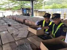 890箱烟花爆竹、22吨木炭、46吨次氯酸钙...谎报瞒报为何屡禁不止?