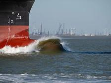 美西线市场运价难以获利!马士基:应对需求下滑,将进一步削减运力