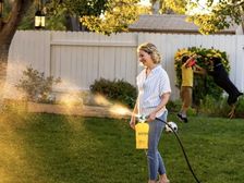 草坪护理品牌业绩爆了!新锐品牌如何花小钱撬动大销量?