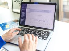 抢占西班牙跨境电商市场,您需要一支本土化西语外包客服团队