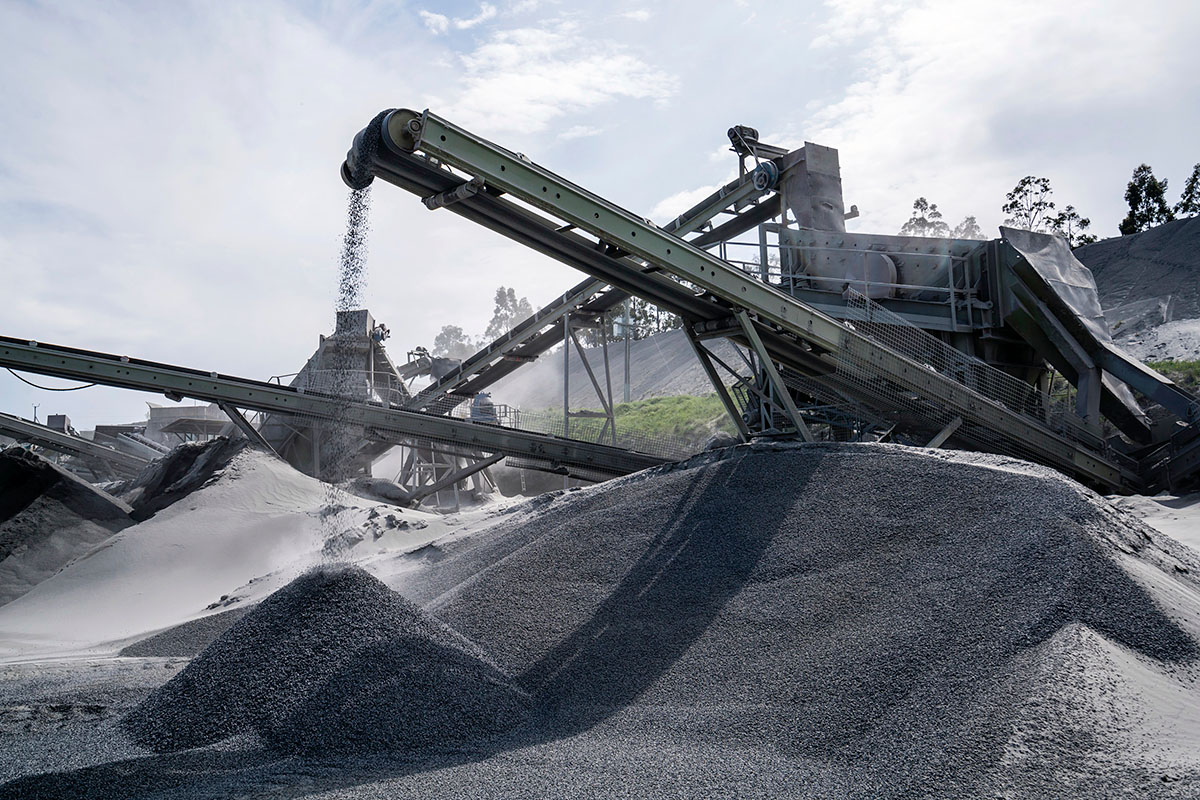 Stone crusher at Schmidt Quarries. Nimmitabel, NSW. Credit: NSW Department of Planning and Environment / Jaime Plaza Van Roon