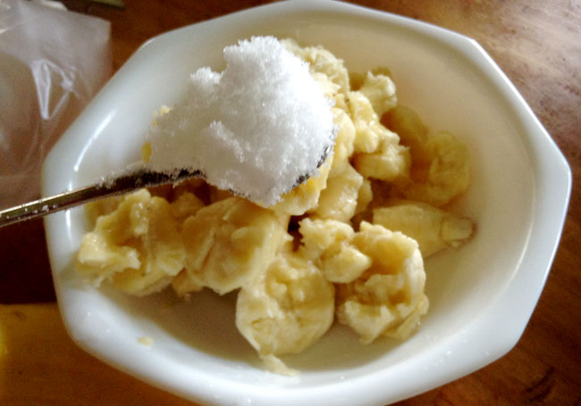 砂糖をぶっかける